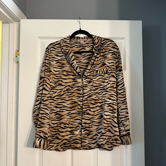 Victoria’s Secret Silk, Rose Gold Tiger-Stripped Pajama Set - Picture 2 of 7